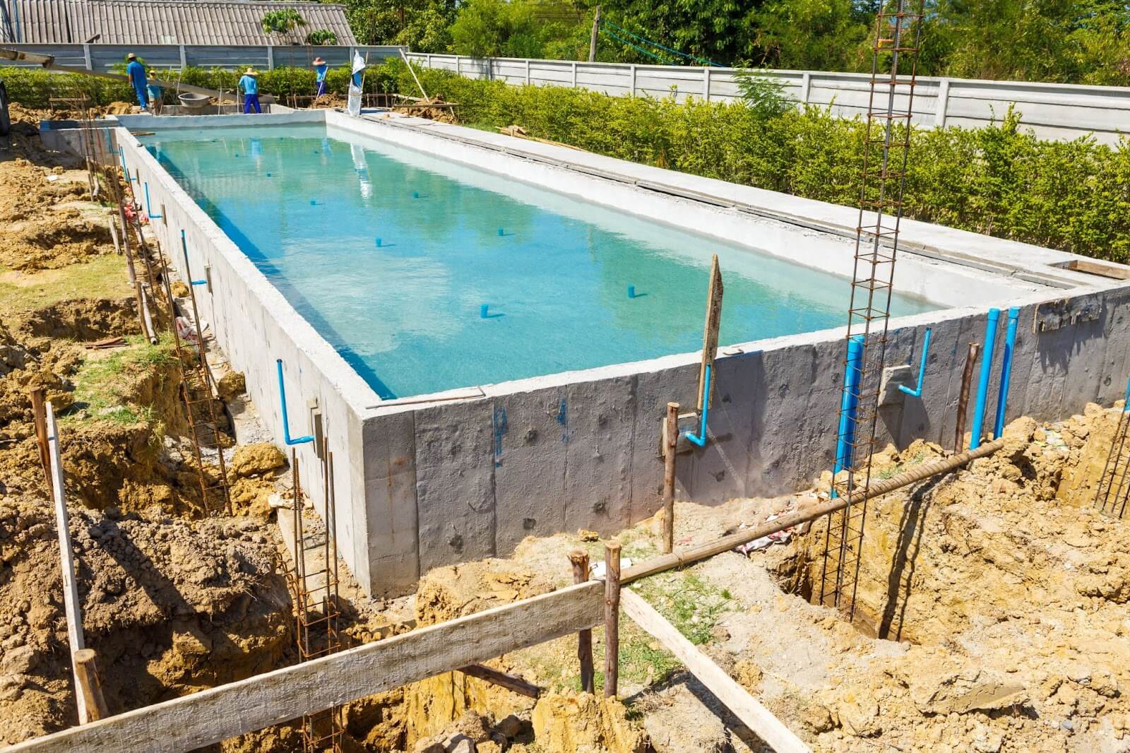 piscina in constructie