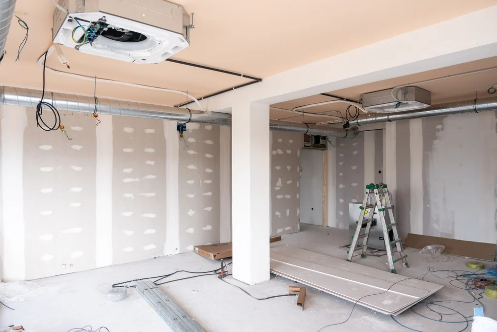 spatiu in lucru cu placi de gips carton