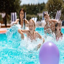 Incalzirea piscinei: Ce optiuni ai?
