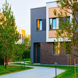 Case cu acoperis drept: Caracteristici, avantaje si constructie